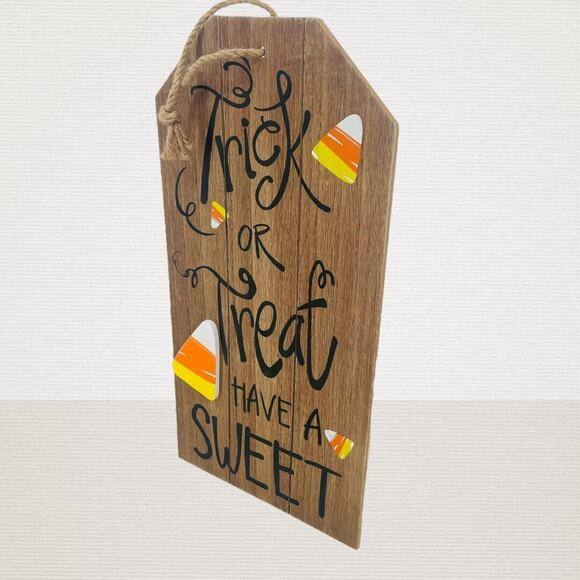 GANZ NEW Wood Plank “Trick Or Treat Have A Sweet” Halloween Large Sign 16x12x1" - Picture 3 of 6